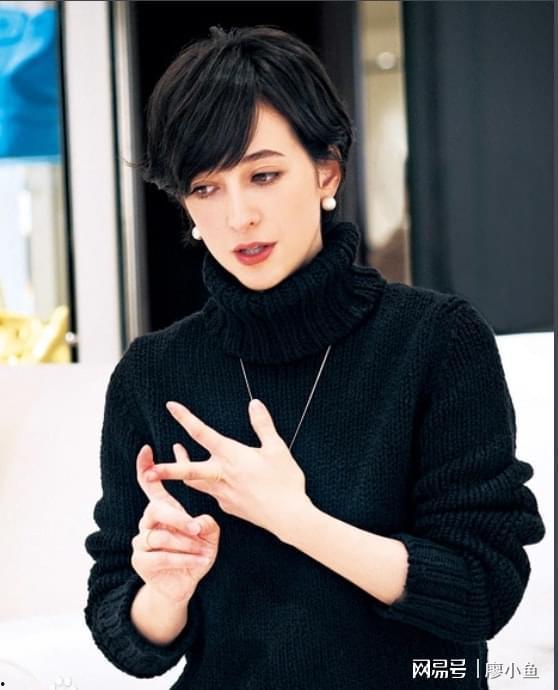 娱乐吃瓜君八姨太,揭秘娱乐吃瓜君八姨太背后的故事